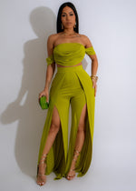 Stylish green pant set with ebony accents for a sophisticated look