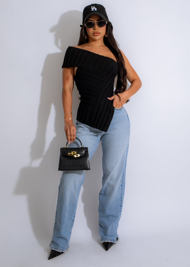 Stylish and comfortable black crop top with a flattering neckline and slim fit