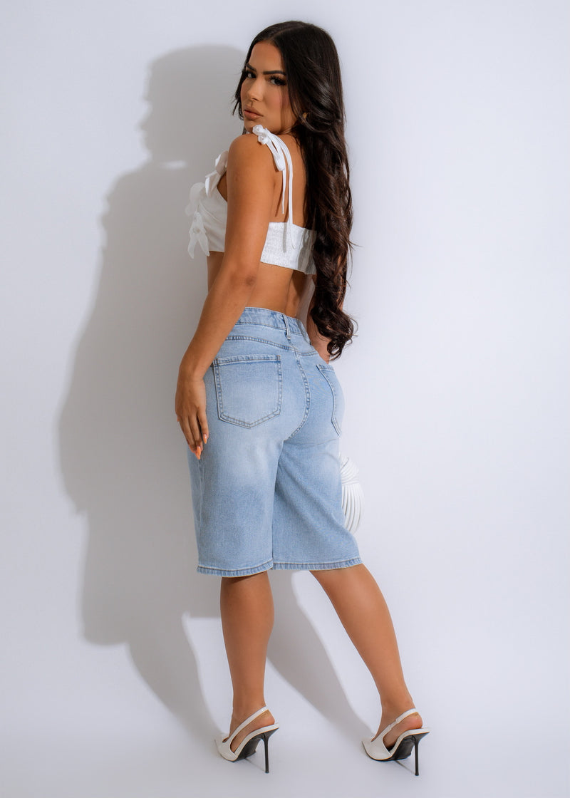 Beautiful and stylish Spring Feeling Crop Top White with delicate lace details