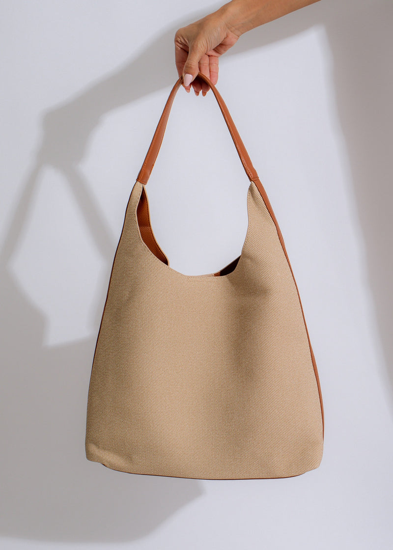 Stylish-and-Functional-Brown-Tote-Bag-for-Work-or-Weekends