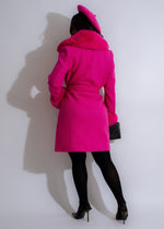  Glamorous and elegant Motive Fur Coat Pink, a sophisticated and eye-catching statement piece, ideal for staying warm and fashionable in cold weather