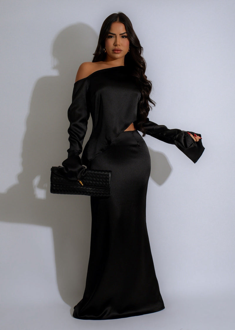 Satin black skirt set with a flowing and elegant design 