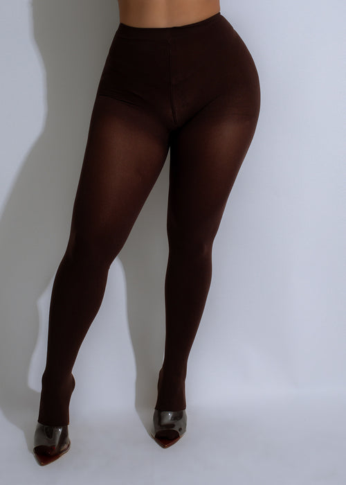 Alt text: Garo Elegance pantyhose in rich brown color, perfect for formal occasions and everyday wear, offering comfort and style