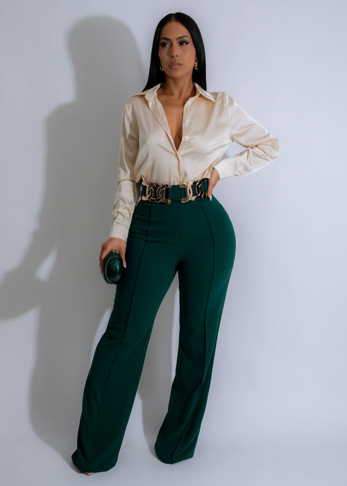 Stylish and comfortable green Luxe Link pants with a classic design