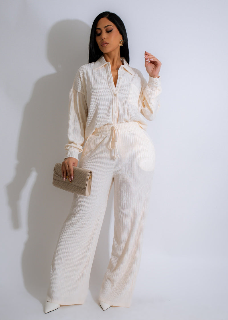 Stylish and comfortable white pant set with rustic details for women