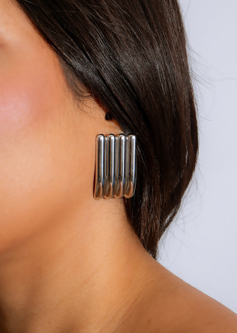 Shiny silver Vibe With Me earring, a stylish and elegant accessory for women's fashion