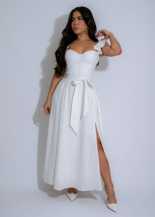 Belle Étoile Linen Midi Dress White* with elegant floral embroidery detail