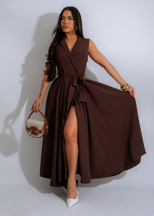 Full-length brown maxi dress with flowy skirt and sweetheart neckline, perfect for romantic evenings 