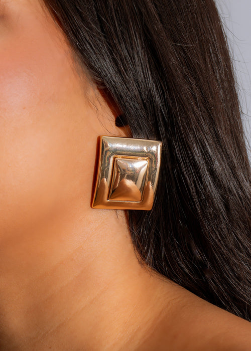 Shimmering gold geometric earrings with luxurious and elegant design for women