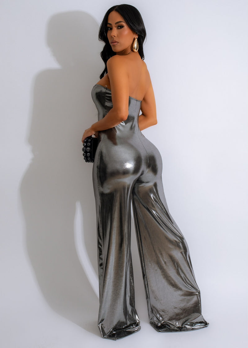  Gorgeous and eye-catching silver jumpsuit with a metallic sheen