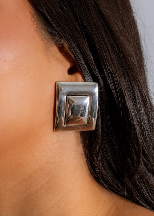 Shiny silver geometric earrings with a luxurious and modern design